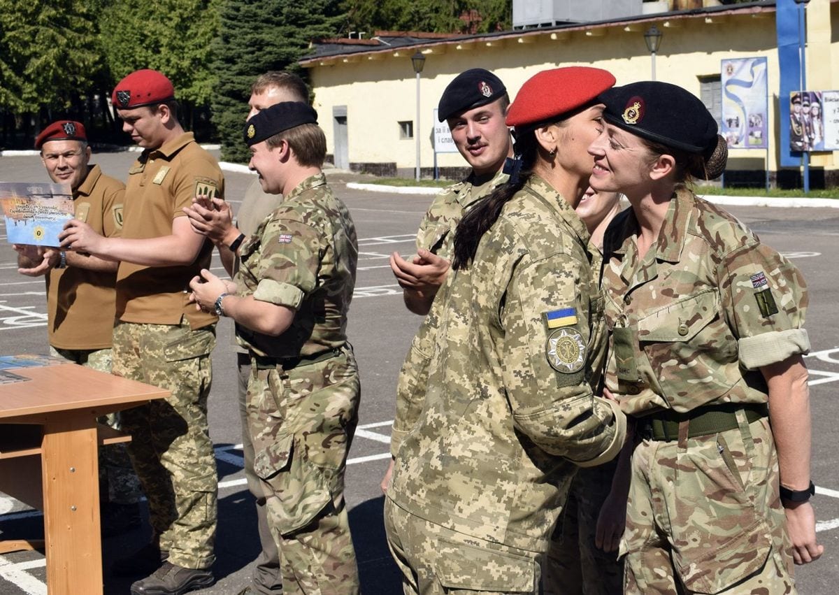 Українські інструктори пройшли підготовку за стандартами НАТО