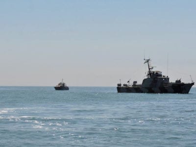 Кораблі Росії влаштовують провокації у водах Азовського моря  