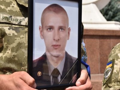 Із загиблим героєм Богданом Бігусом попрощалися на Хмельниччині
