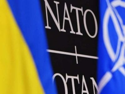 НАТО зацікавлене у сильній українській армії  