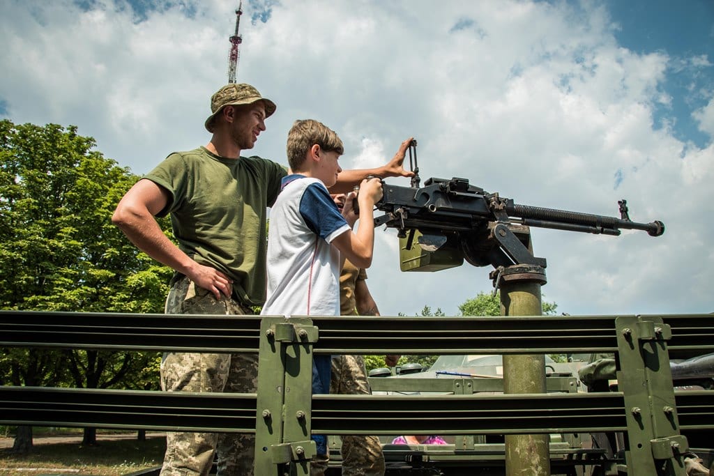 У прифронтовому Маріуполі відзначили День Військово-Морських Сил ЗС України