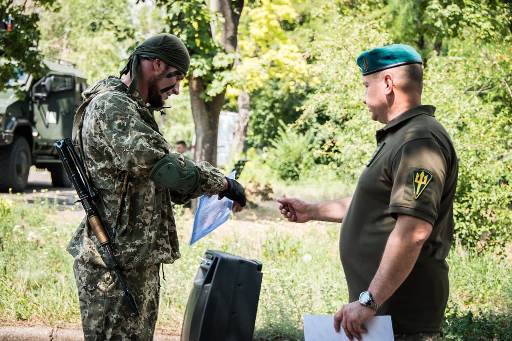 У прифронтовому Маріуполі відзначили День Військово-Морських Сил ЗС України
