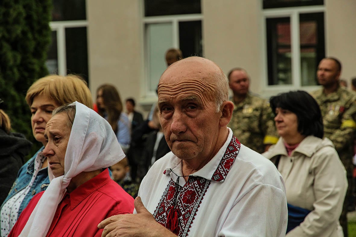 «Слава Україні!» — співають Карпати