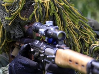 РФ перекинула на Донбас снайперів-найманців для виконання «особливих» завдань  
