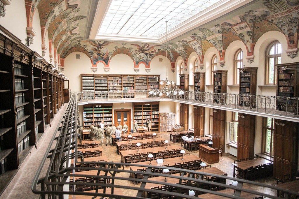 Справжній скарб у бомбосховищі Львова