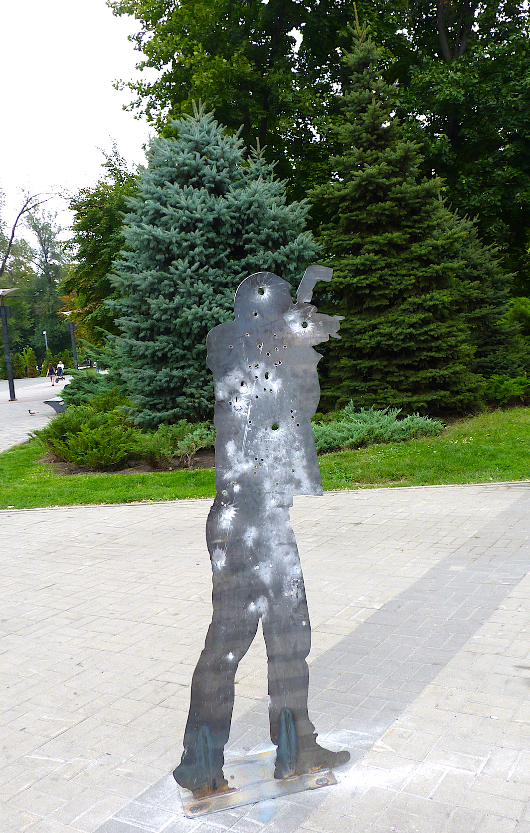 У Дніпрі відкрили артпроєкт “Війна поруч з нами”