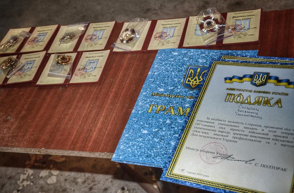 Напередодні Дня Незалежності України військовослужбовців 92-ї омбр нагороджено відомчими відзнаками