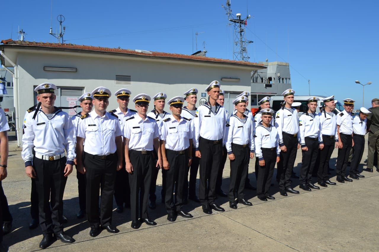 Навчальні катери пройшли протоку Босфор та відшвартувались у головній базі ВМС Туреччини