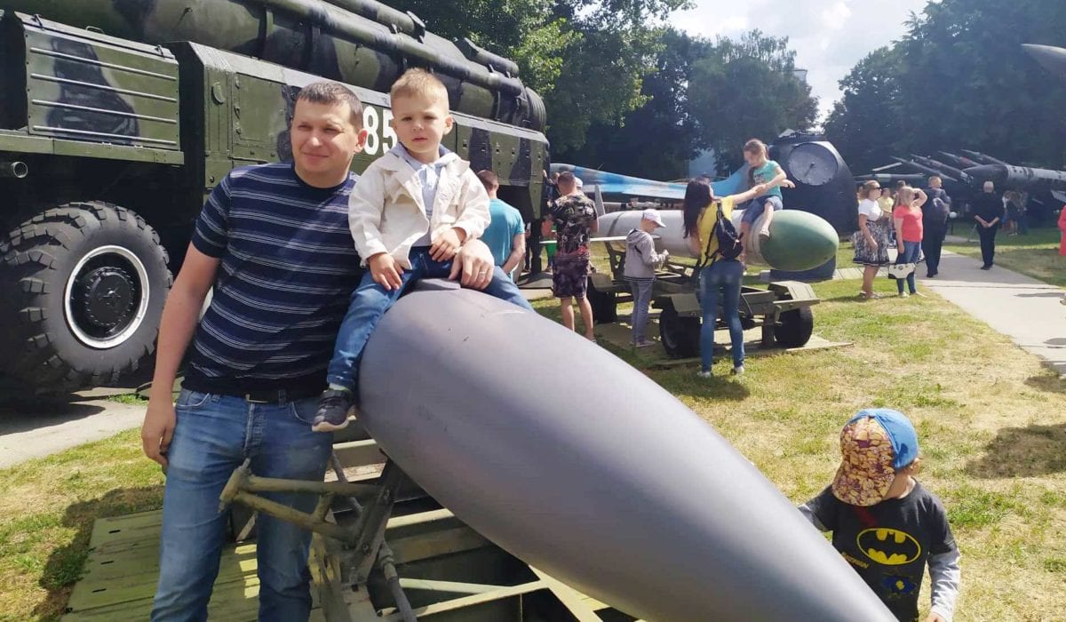 Офіцерське весілля, польова кухня та аншлаг. Так пройшов день відкритих дверей в музеї Повітряних Сил