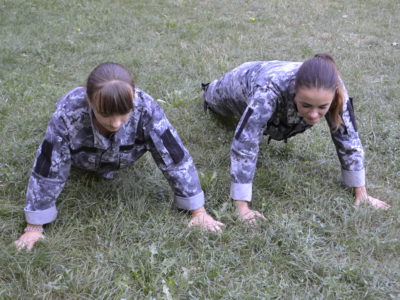 У строю ліцеїстів-моряків цього року стоять уже і дівчата  