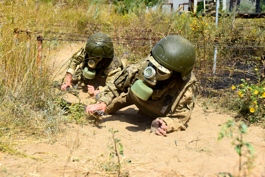 Пройти крізь вогонь та знищити ворожий танк