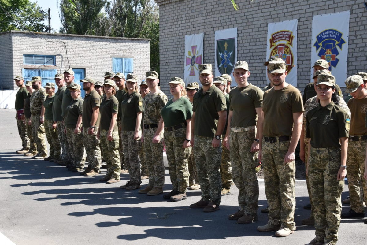 Понад тисяча військовослужбовців ООС були нагороджені напередодні 28-ї річниці Незалежності України