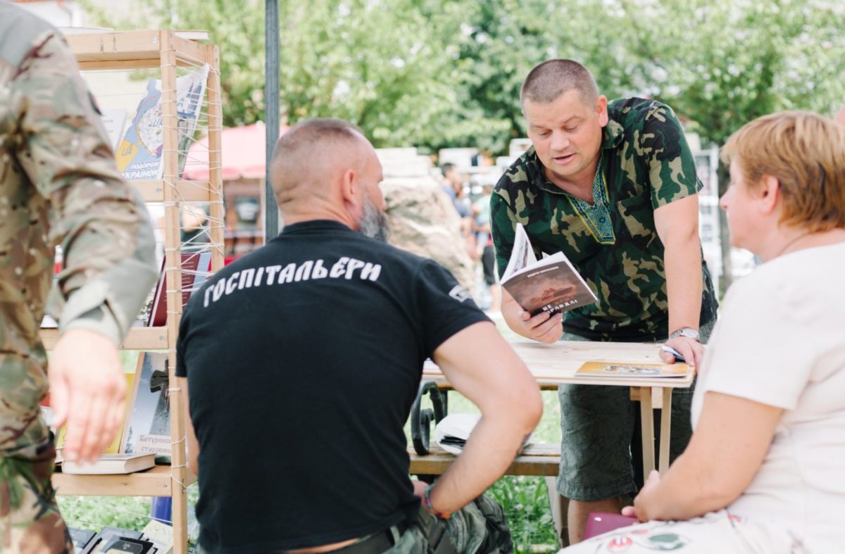 Військові медики провели заняття з тактичної медицини на фестивалі «З країни в Україну»