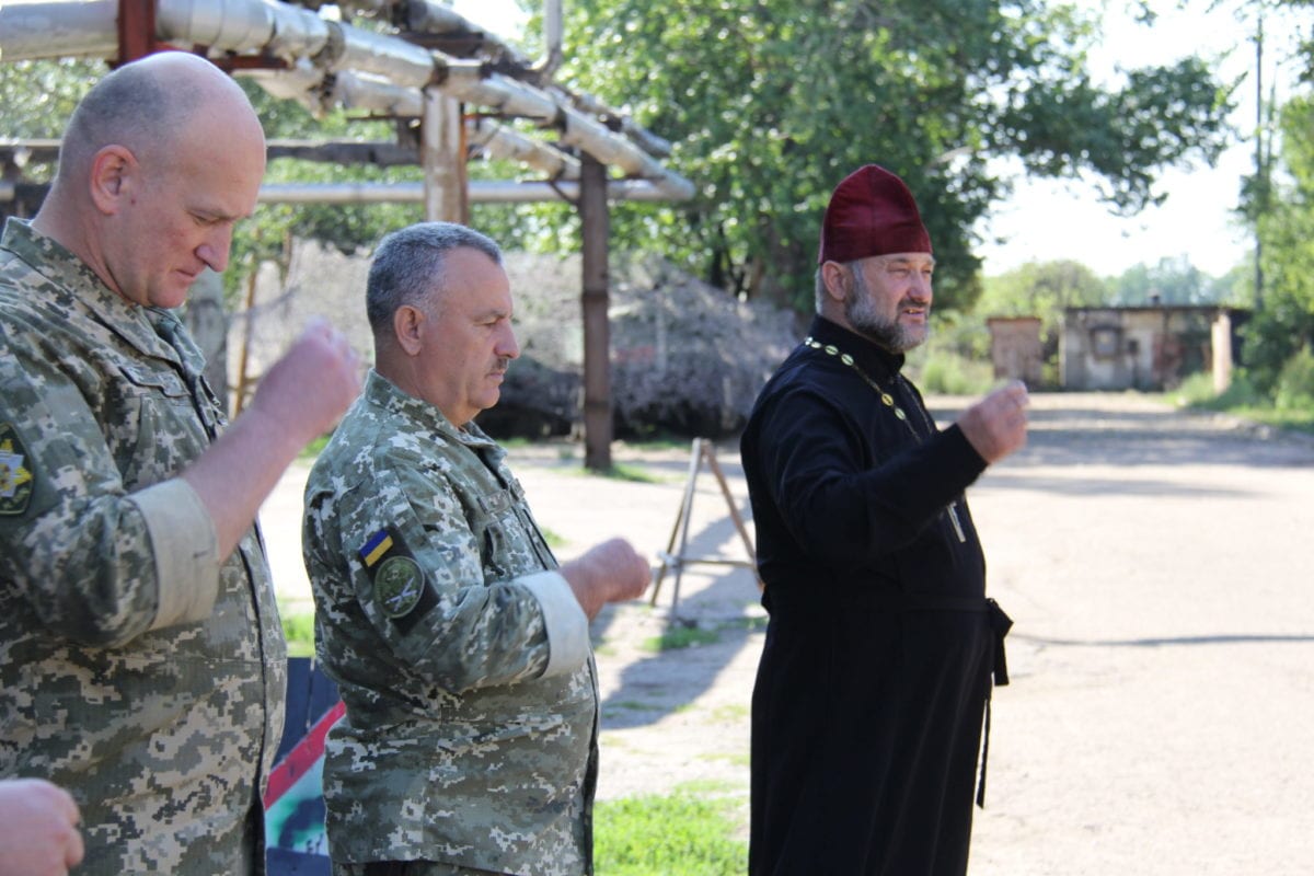 «НА ЧЕСТЬ ВЕЛИКОМУЧЕНИЦІ СУСАННИ ТАТКО ПРИ НАРОДЖЕННІ НАРІК МЕНЕ СЮЗАННОЮ»