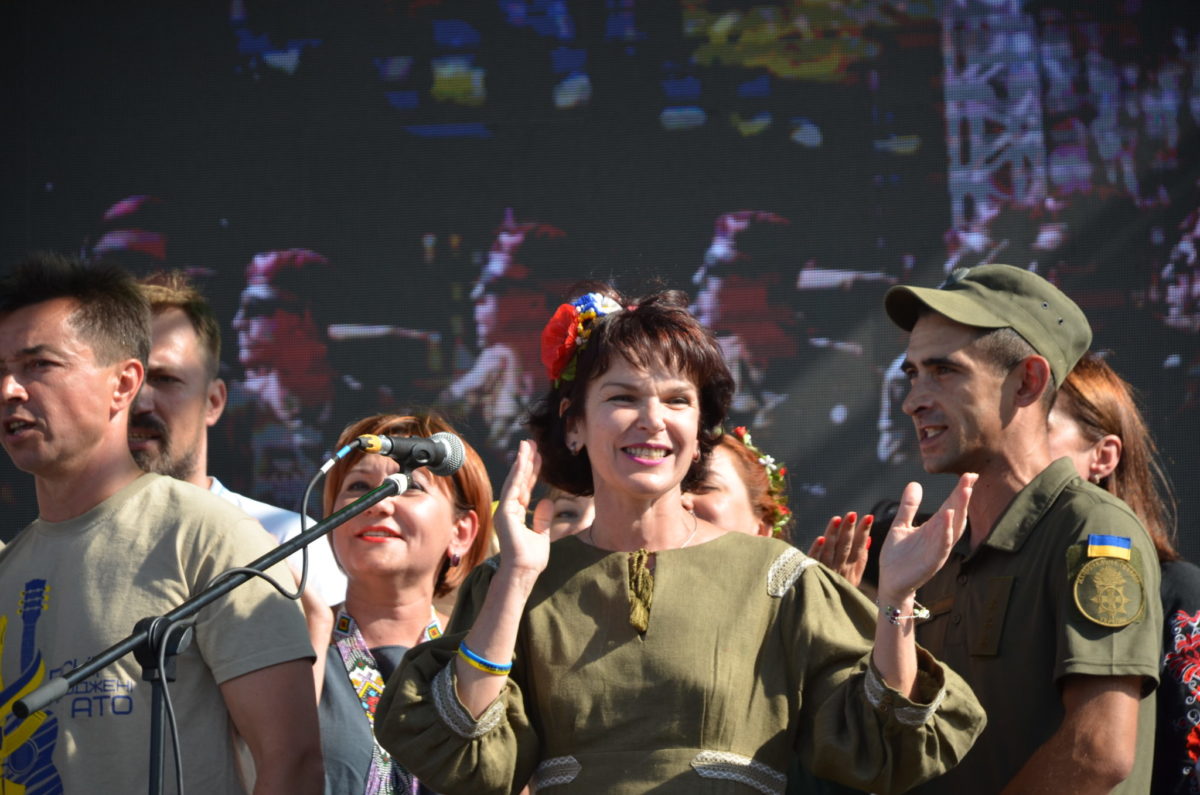 Пісня об’єднала військових і волонтерів