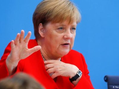 Меркель звинуватила Росію в руйнуванні ракетного договору із США  