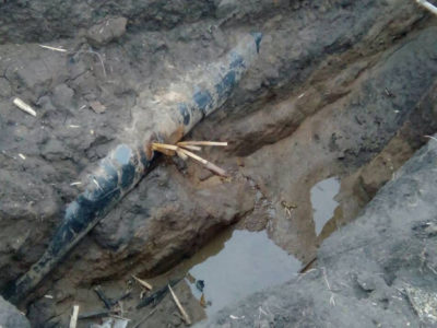 Сім’ї військовослужбовців на Дніпропетровщині  простоюють  у черзі по воду  