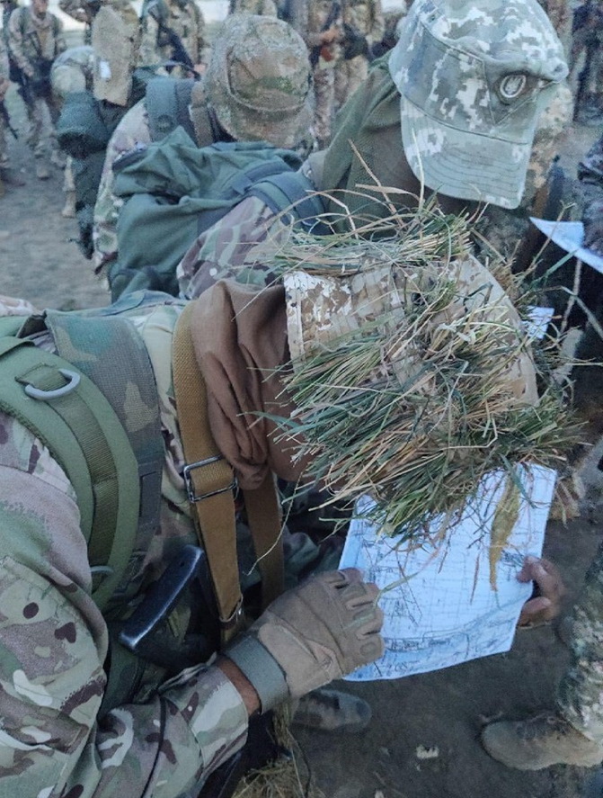 Майбутні розвідники та спецпризначенці вночі подолали 30 км пересіченою місцевістю