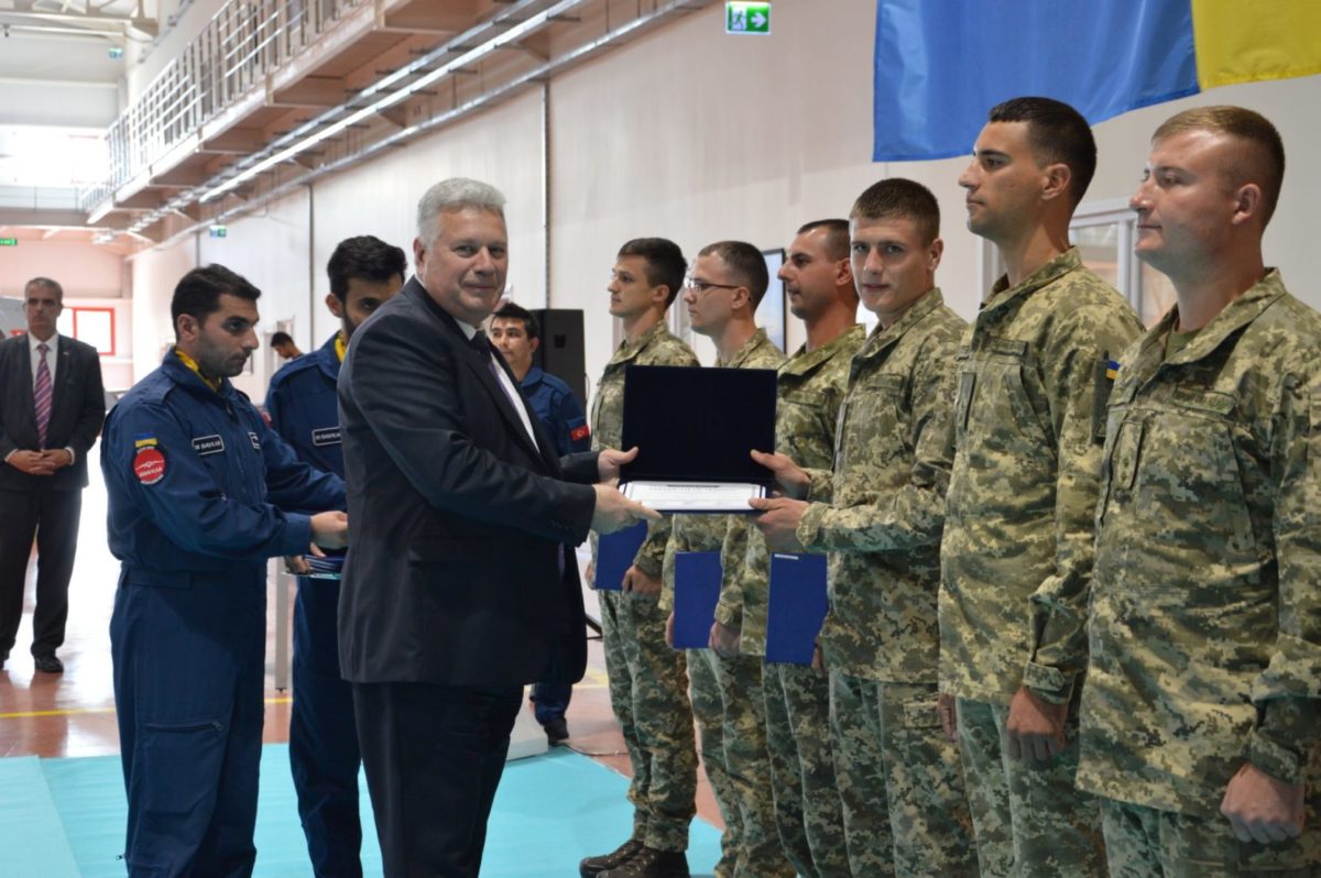 Українські військовослужбовці отримали сертифікати на експлуатацію БпАК «Bayraktar TB2»