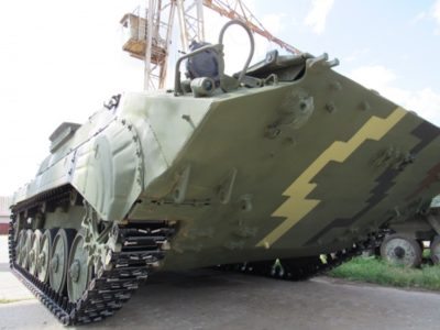 Житомирський бронетанковий завод передав війську модернізовані БМП