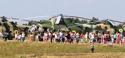 День відкритих блістерів та люків: як проходили гостини у військових авіаторів  