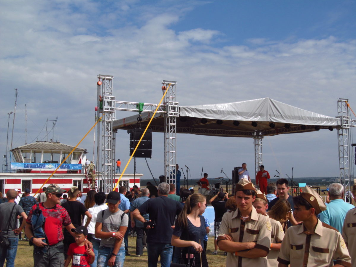 Військові пілоти запалювали серця відвідувачів KharkivAviaFest-2019
