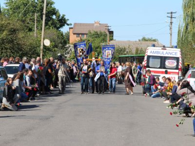 На Вінниччині провели в останню путь загиблого на Приазов’ї 24-річного бійця