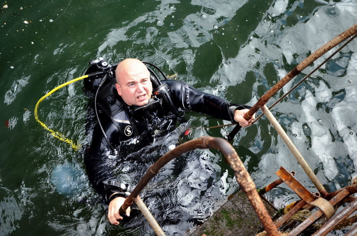 Як військові водолази в акваторії Одеси шукали затонулі вибухонебезпечні предмети
