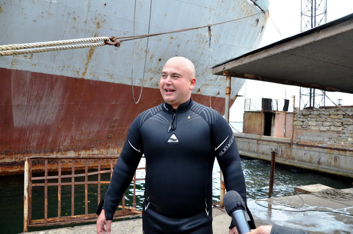 Як військові водолази в акваторії Одеси шукали затонулі вибухонебезпечні предмети