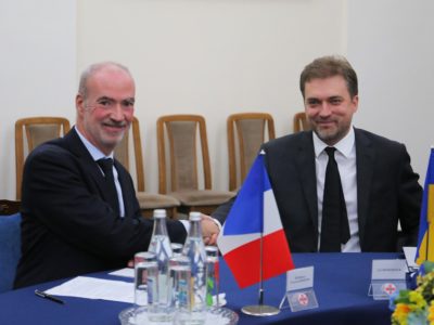 Міністр оборони України провів зустріч з Надзвичайним та Повноважним Послом Франції в Україні  