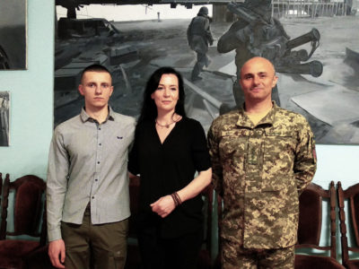 Воєнкор із Франції займеться арт-терапією ветеранів АТО/ООС  