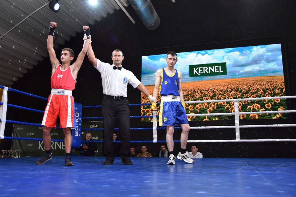 До Хмельницького на три дні приїхали найкращі боксери Сухопутних військ