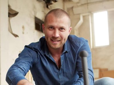 Одружитися на агентці-розвідниці та створити унікальний бойовий робот  