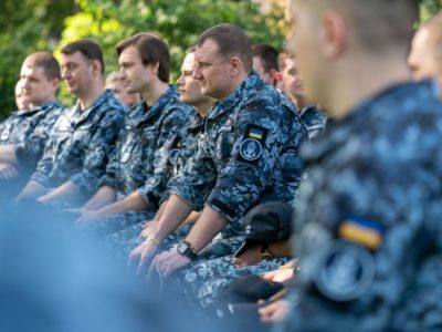 Росія може оголосити у розшук звільнених українських моряків – адвокат  