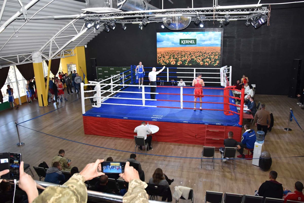 До Хмельницького на три дні приїхали найкращі боксери Сухопутних військ