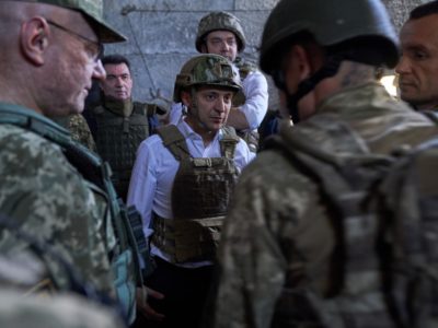 Президент відвідав передову в зоні проведення ООС  