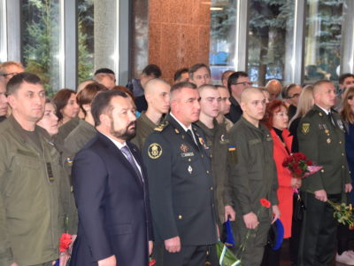 У День захисника України в Міністерстві оборони вшанували пам’ять загиблих Героїв  