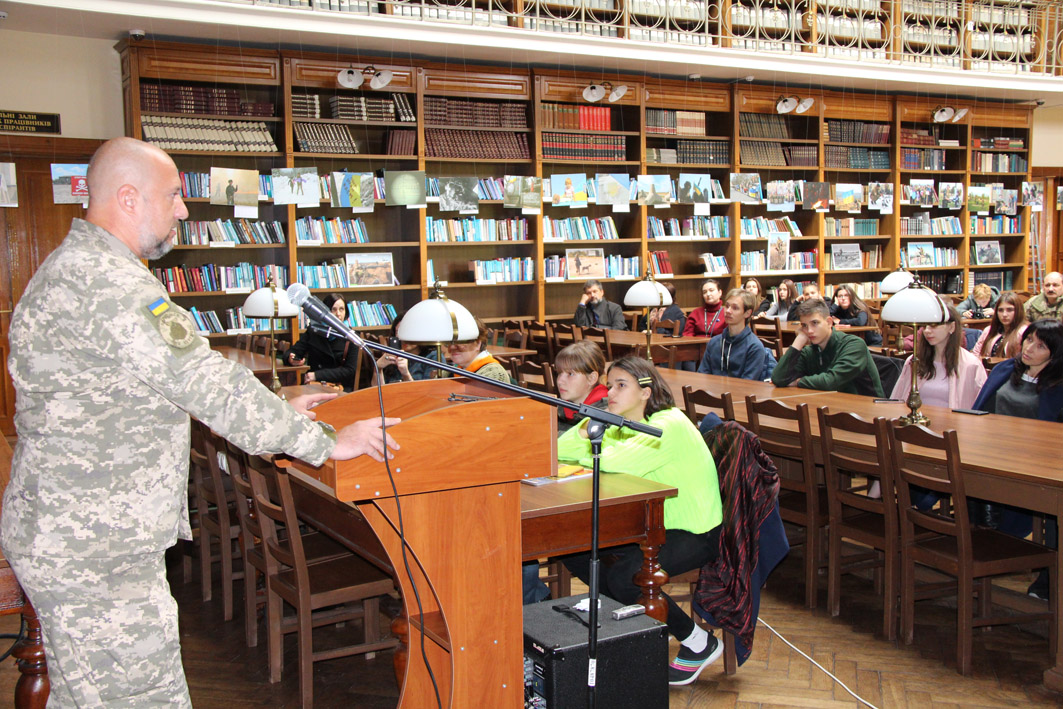 Військові журналісти АрміяІnform стали співорганізаторами унікальної виставки «Цивілізаційна війна України»