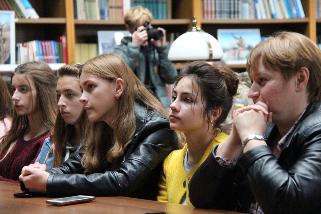 Військові журналісти АрміяІnform стали співорганізаторами унікальної виставки «Цивілізаційна війна України»