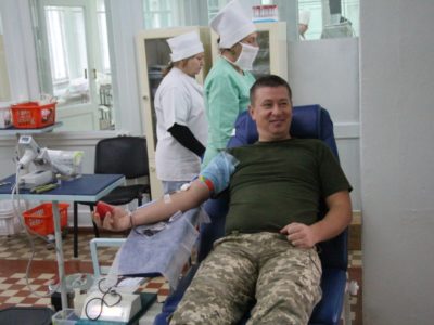Рівненські військовослужбовці долучилися до флешмобу «Брати по крові»  
