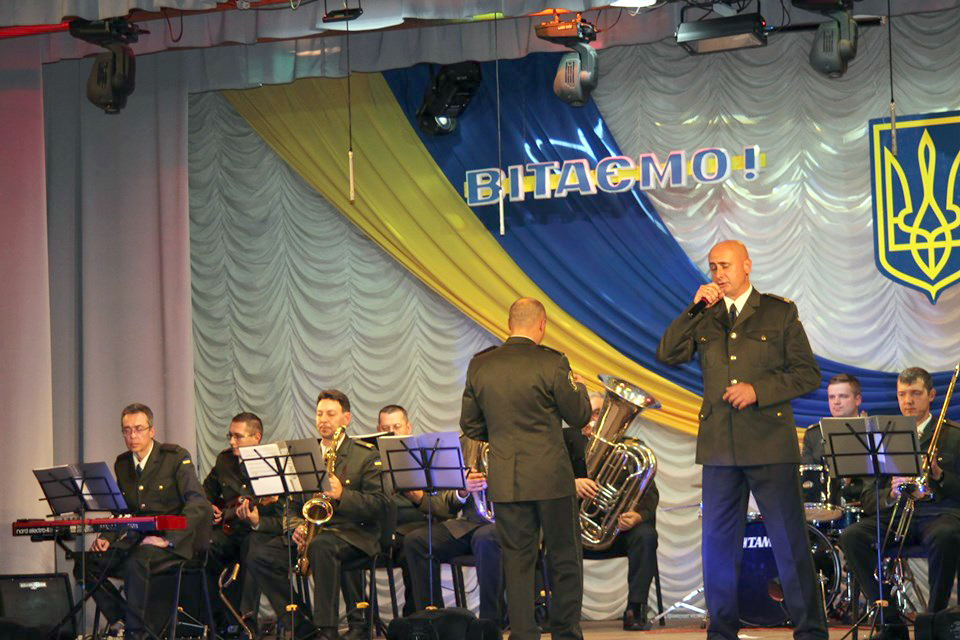 Захисники Приазов’я отримали цінні подарунки з нагоди свята