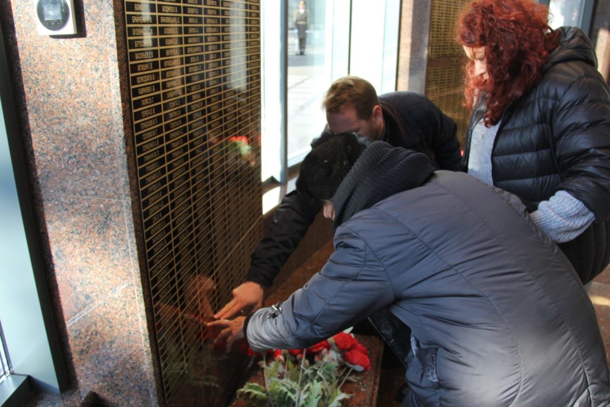 «Мого сина погребли у нерідну землю»