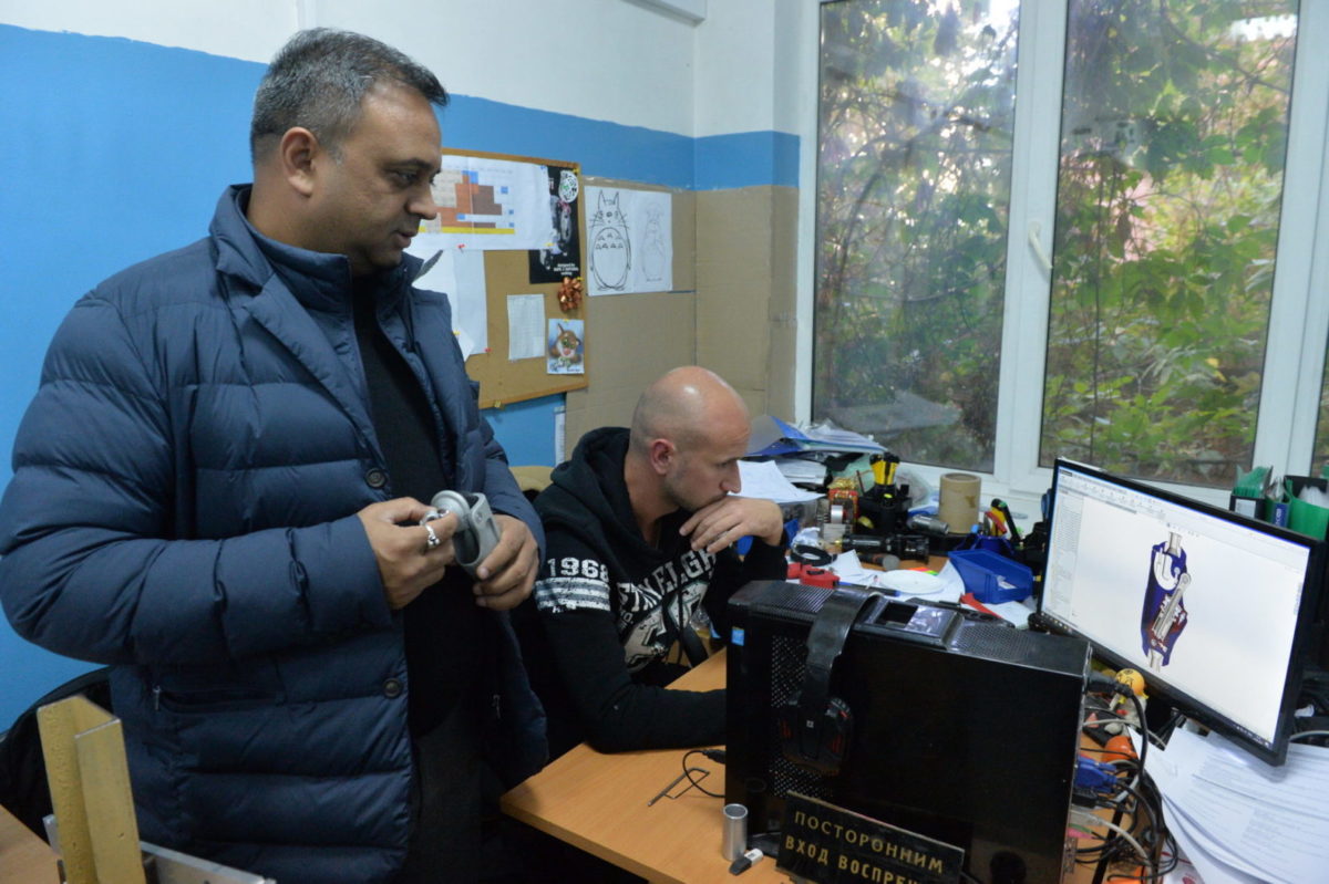 На столичному Подолі виробляють протези за міжнародними стандартами