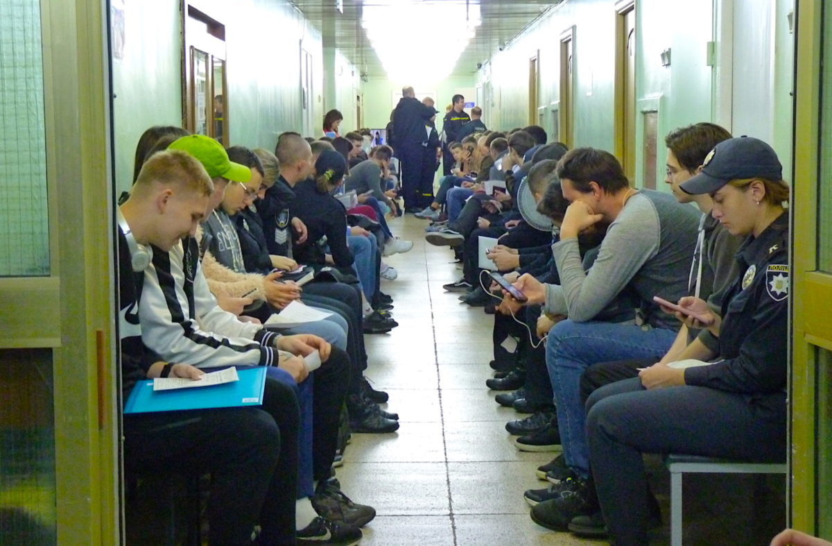 Акція «Подаруй життя героєві»: як дніпряни рятували поранених захисників України