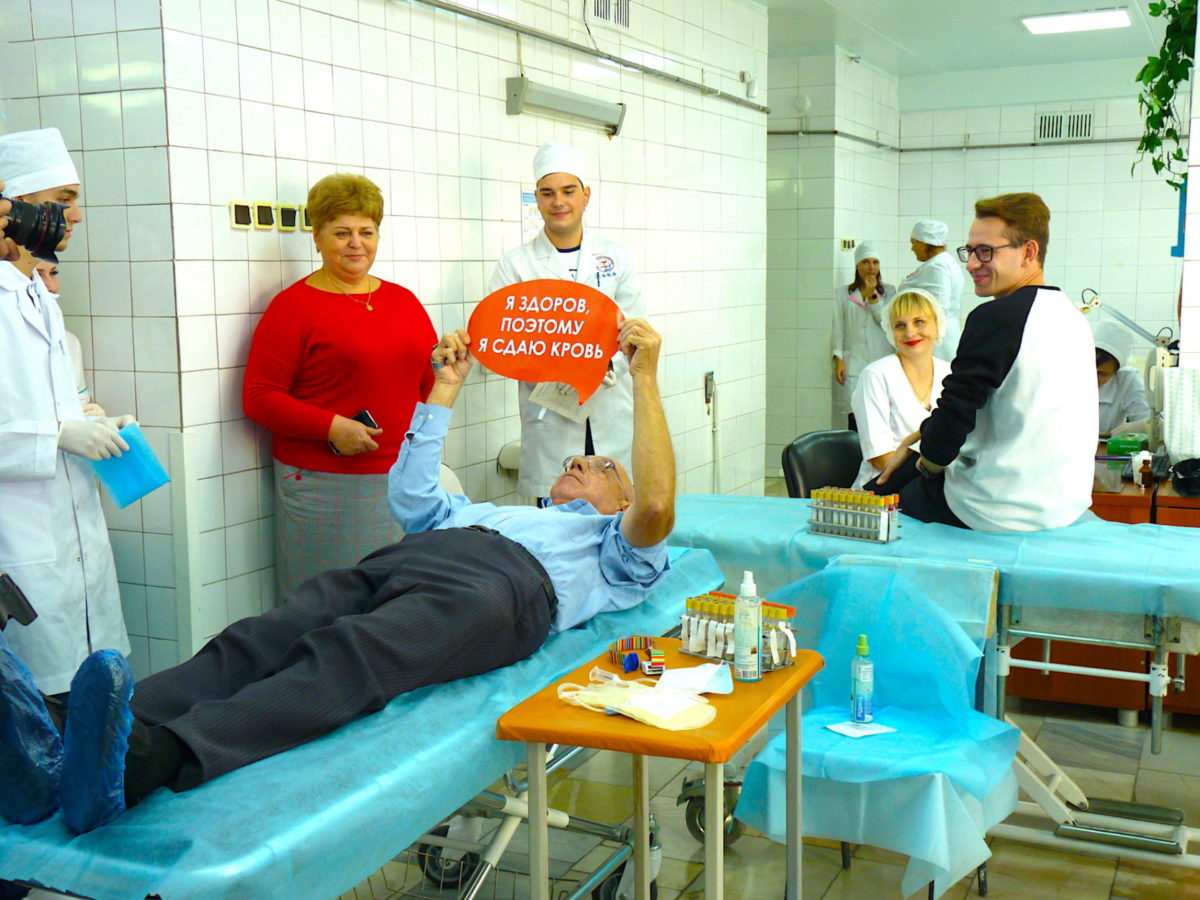 Акція «Подаруй життя героєві»: як дніпряни рятували поранених захисників України