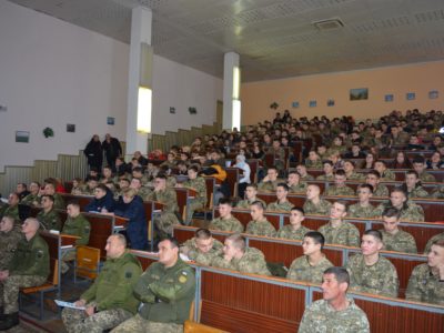 Молодь має знати більше про військо  