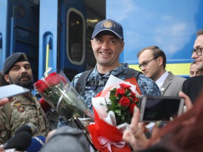 Як наші моряки 15 годин «водили за ніс» російські кораблі  