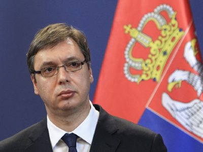 Президент Сербії визнав поставки зброї на Донбас  