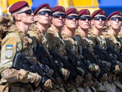 Румунія готова відправити військових у Київ на парад до Дня Незалежності України  