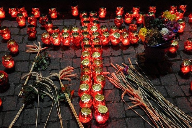 Україна вшановує пам’ять жертв Голодомору